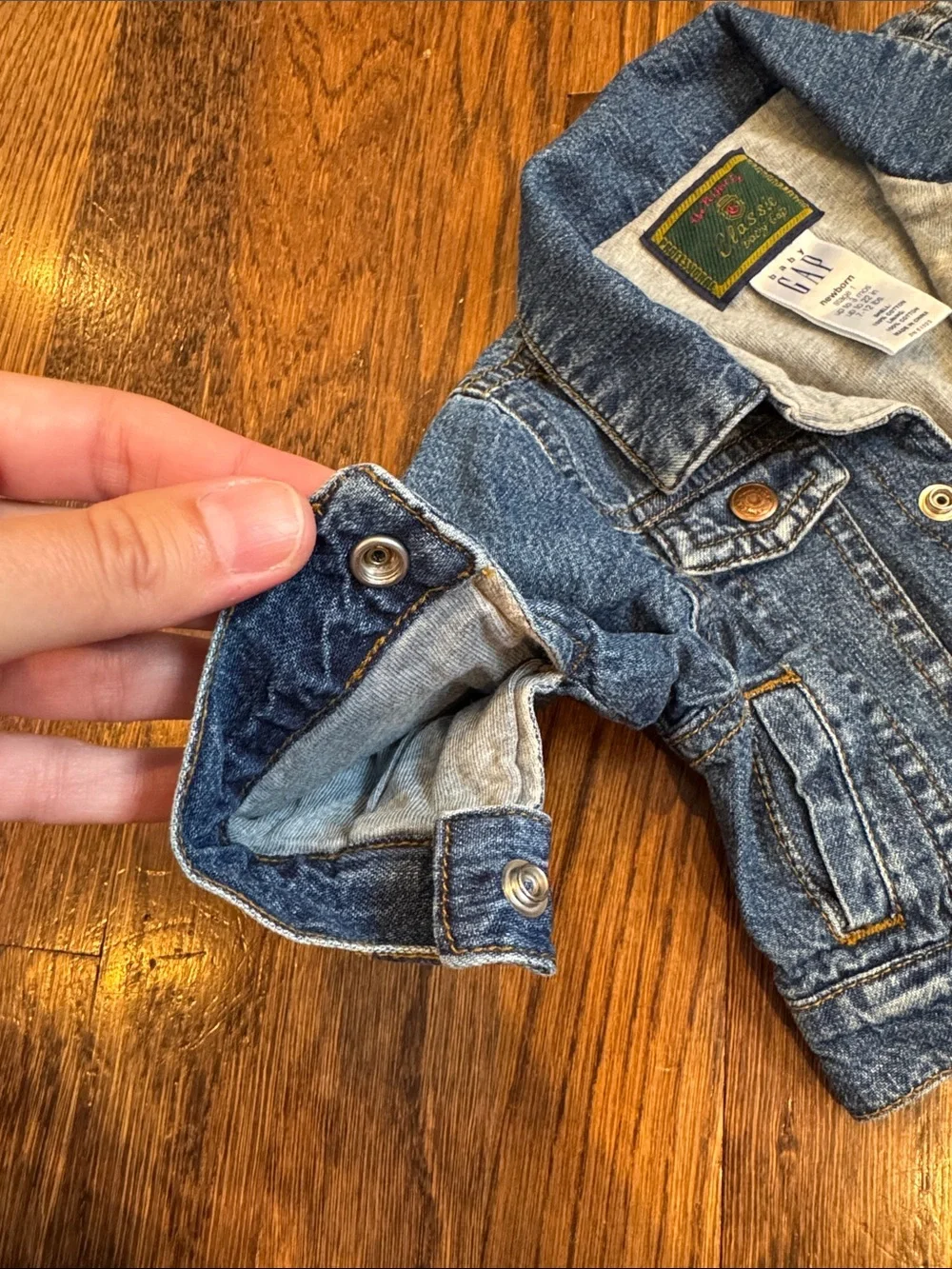 Baby GAP Medium Blue Denim Jacket with Grey Lined Collar size newborn stage 1